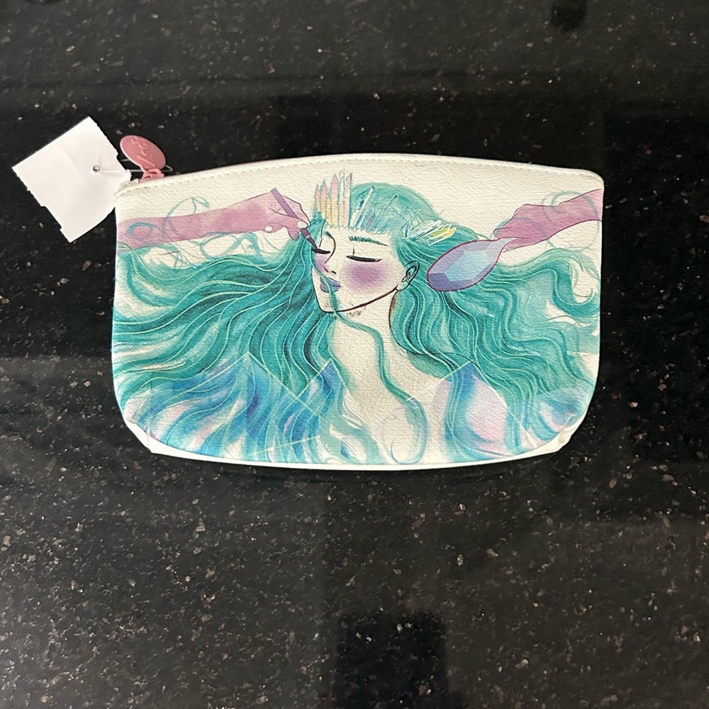 Ipsy Cosmetic Bag - Picture 3 of 4